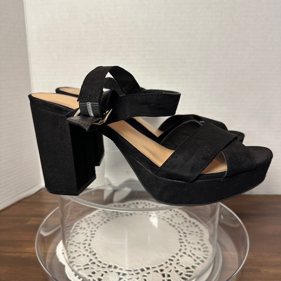 Mossimo Supply Co Black Faux Suede Platform Block Heel Crisscross Sandals - Picture 4 of 10